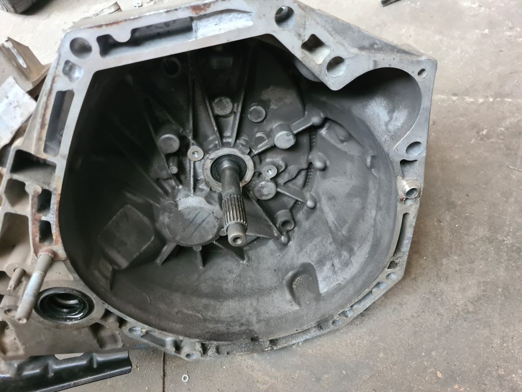 Mehāniska pārnesumkārba priekš DACIA LODGY 2014 5 Mehāniska pārnesumkārba priekš DACIA LODGY 2014