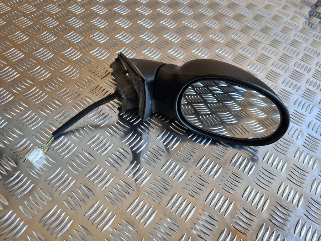 Ārējais spogulis, pa labi priekš CHRYSLER SEBRING 2006