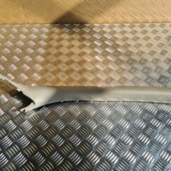 Priekšējas salona statnes apdare priekš CHRYSLER SEBRING 2006