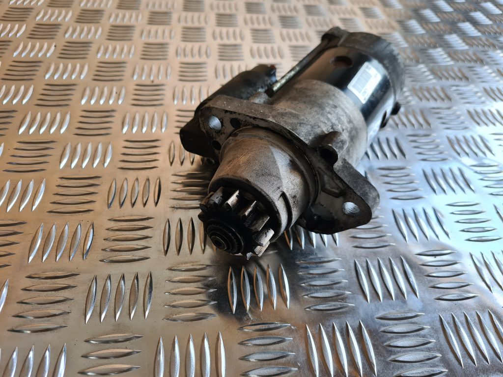 Starteris priekš NISSAN X-TRAIL 2005