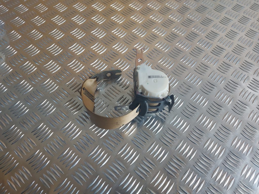 Aizmugurējā labā drošības josta priekš BMW 525 E60 2006 OLIVE