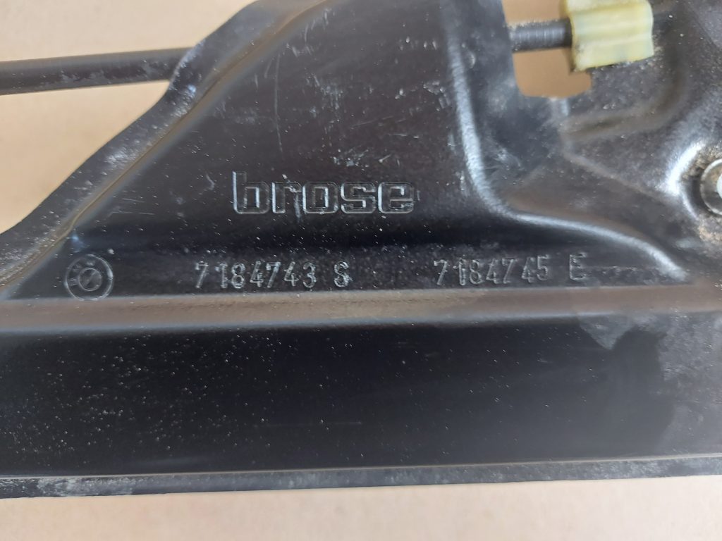 Stikla pacelšanas mehānisms aizmugurējais kreisais priekš BMW 525 E60 2006 OLIVE