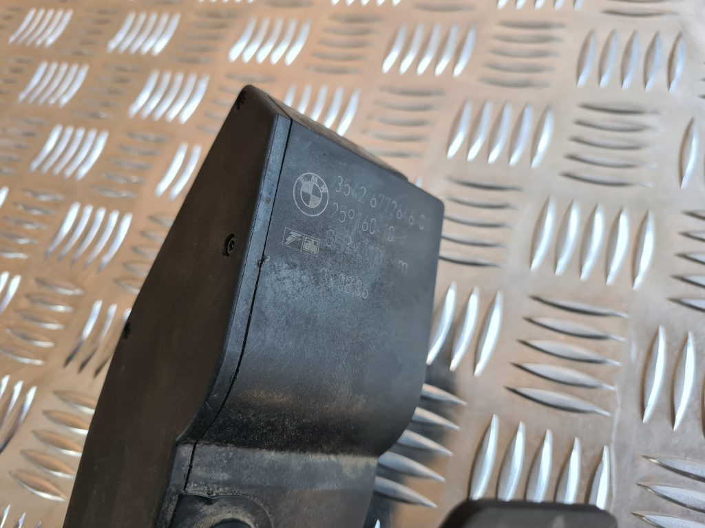 Gāzes pedālis priekš BMW 525 E60 2006 OLIVE 2 Gāzes pedālis priekš BMW 525 E60 2006 OLIVE