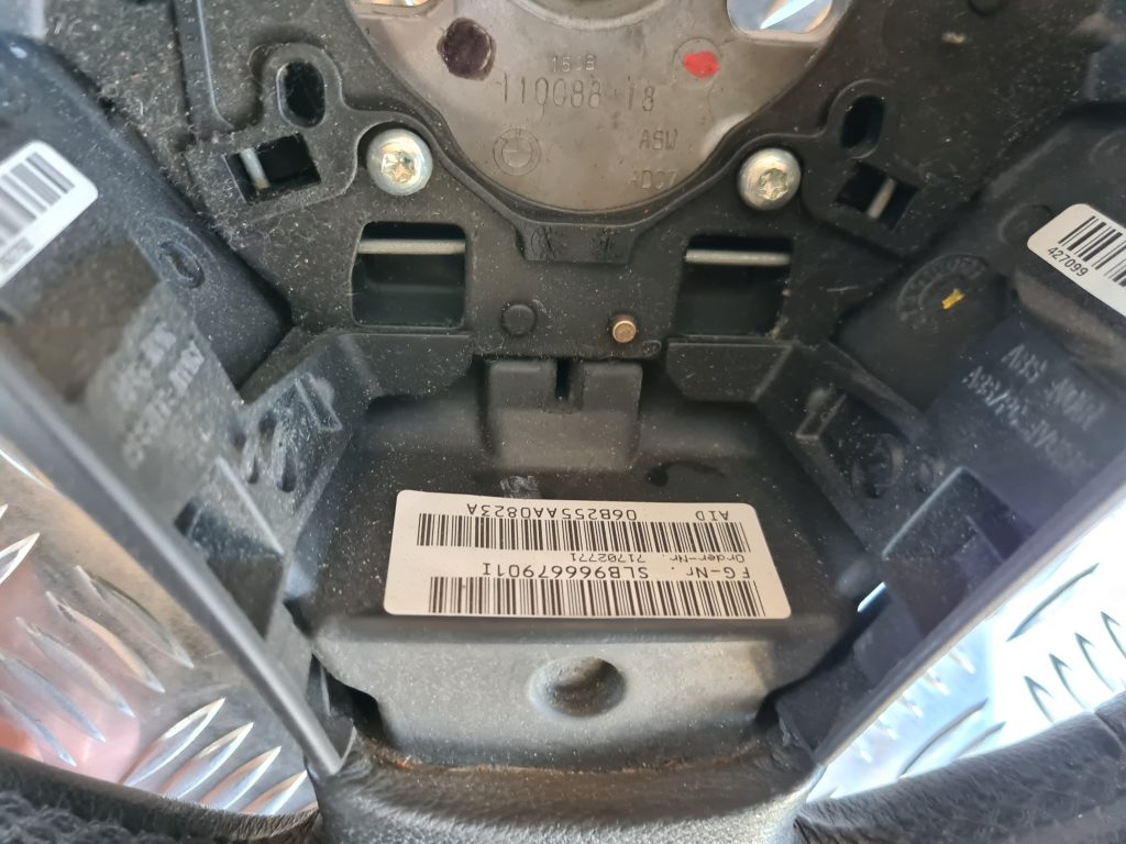 Stūre priekš BMW 525 E60 2006 OLIVE