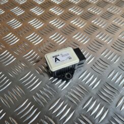 Stūres statnes vadības bloks priekš TOYOTA AVENSIS 2012