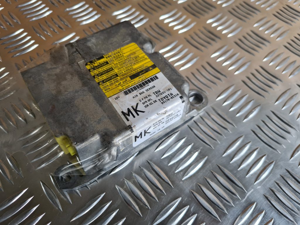 Drošības spilvena vadības bloks priekš TOYOTA AVENSIS 2012