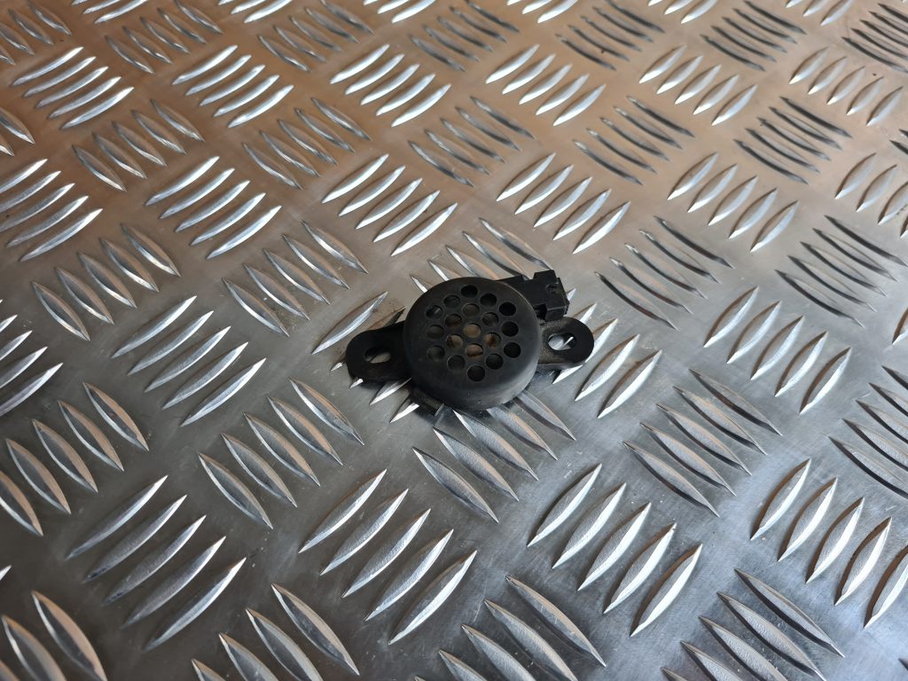 Autostāvvietas sistēmas skaņas signāls priekš AUDI A6 AVANT 2007 QUATTRO 3 Autostāvvietas sistēmas skaņas signāls priekš AUDI A6 AVANT 2007 QUATTRO