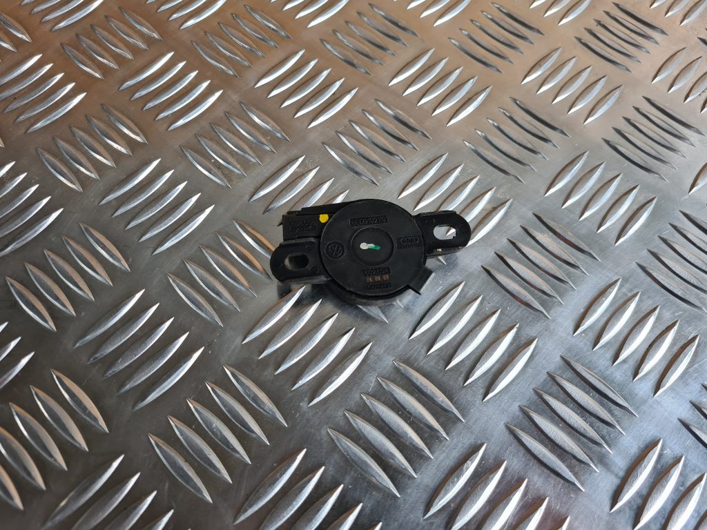 Autostāvvietas sistēmas skaņas signāls priekš AUDI A6 AVANT 2007 QUATTRO 1 Autostāvvietas sistēmas skaņas signāls priekš AUDI A6 AVANT 2007 QUATTRO