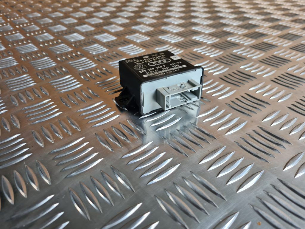 Gaismas vadības bloks priekš AUDI A6 AVANT 2007 QUATTRO 2 Gaismas vadības bloks priekš AUDI A6 AVANT 2007 QUATTRO