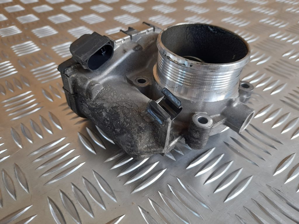 Droseļvārsts priekš VOLVO S40 2007 3 Droseļvārsts priekš VOLVO S40 2007