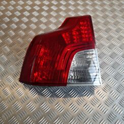 Aizmugurējais kreisais lukturis priekš VOLVO S40 2007