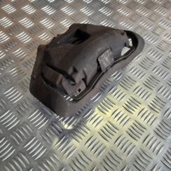 Priekšējais kreisais suports priekš VOLVO S40 2007