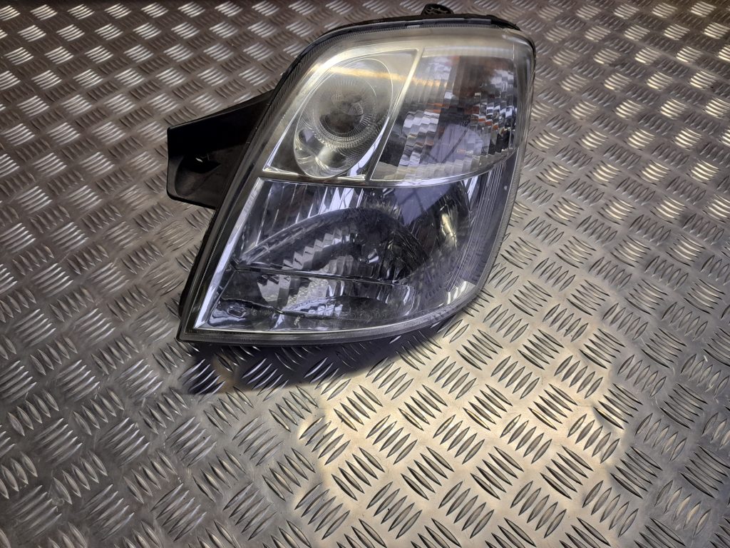 Priekšējais kreisais lukturis priekš KIA PICANTO 2006