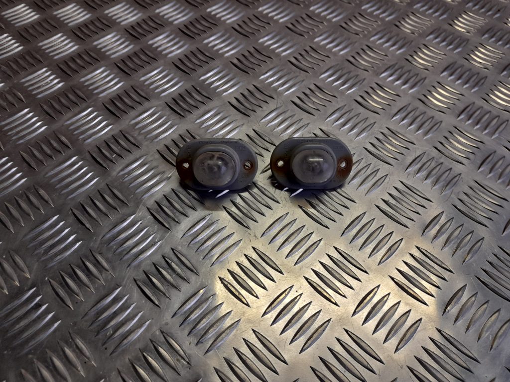 Numura zīmes apgaismojums priekš KIA PICANTO 2006 1 Numura zīmes apgaismojums priekš KIA PICANTO 2006