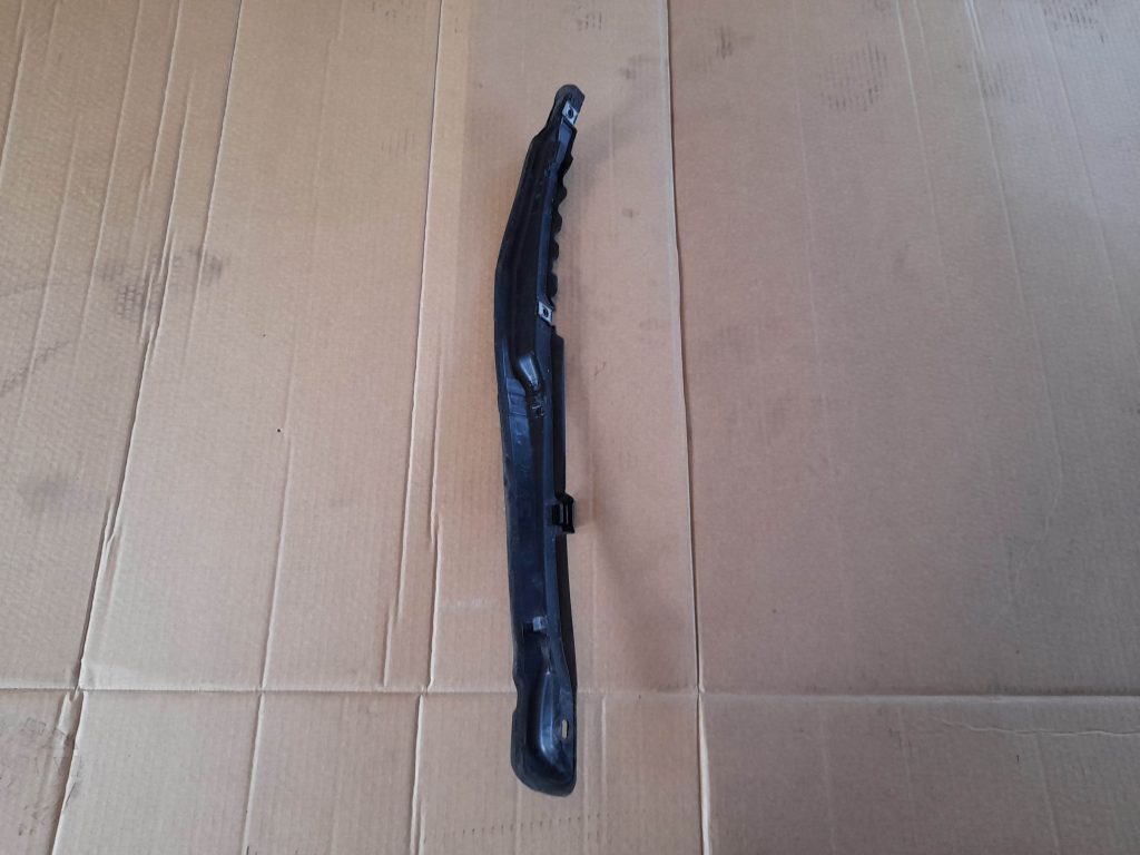 Ieliktņis starp spārnu un durvīm priekš CITROEN PICASSO 2007 1 Ieliktņis starp spārnu un durvīm priekš CITROEN PICASSO 2007