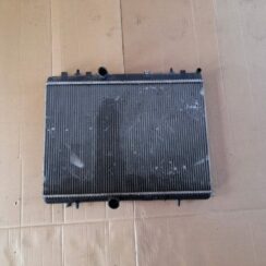 Dzesēšanas radiators priekš CITROEN PICASSO 2007