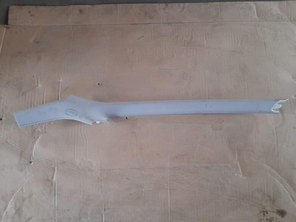 Aizmugurējas salona statnes apdare priekš CITROEN PICASSO 2007 1 Aizmugurējas salona statnes apdare priekš CITROEN PICASSO 2007