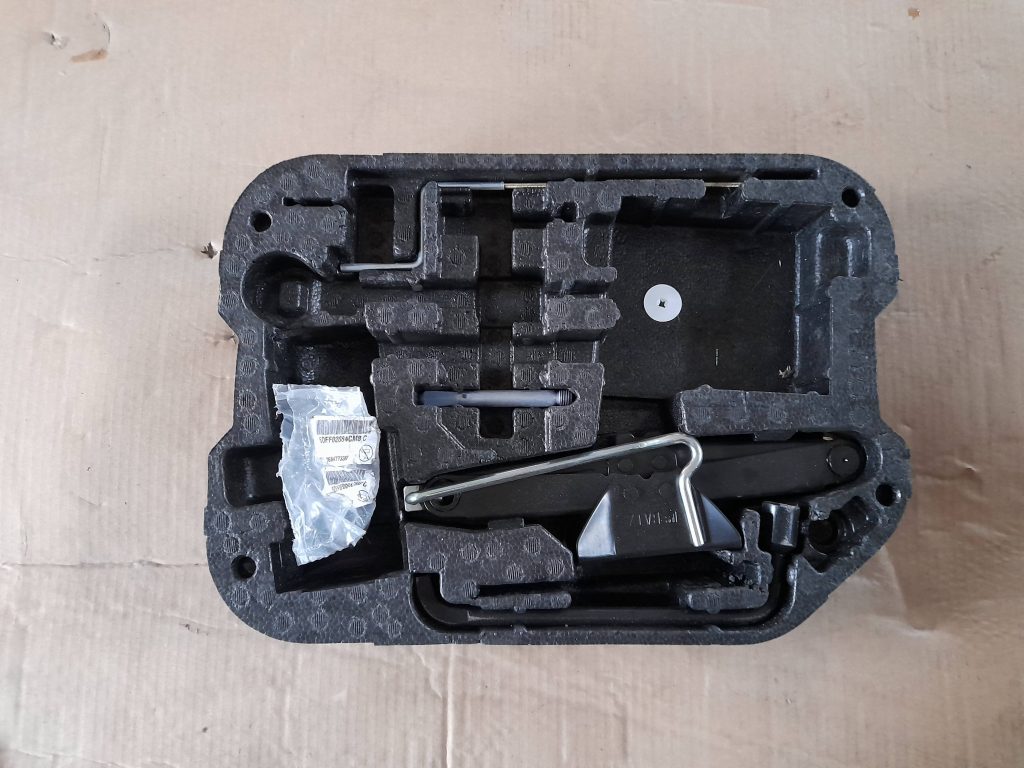 Instrumentu komplekts priekš CITROEN PICASSO 2007