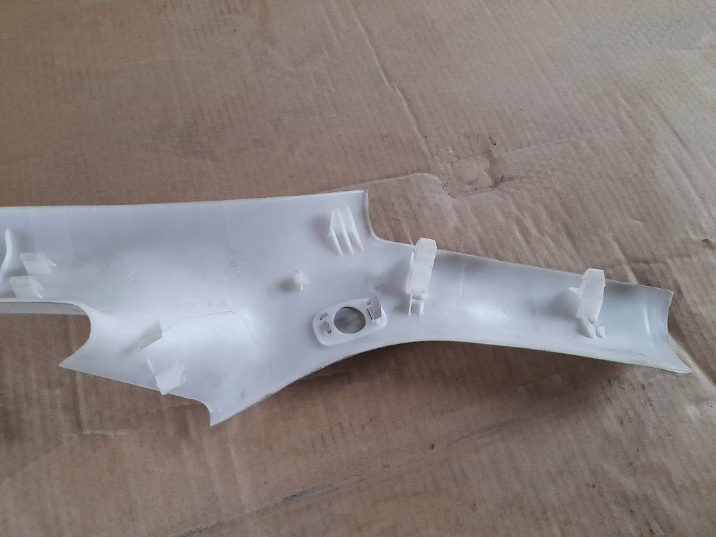 Aizmugurējas salona statnes apdare priekš CITROEN PICASSO 2007 2 Aizmugurējas salona statnes apdare priekš CITROEN PICASSO 2007