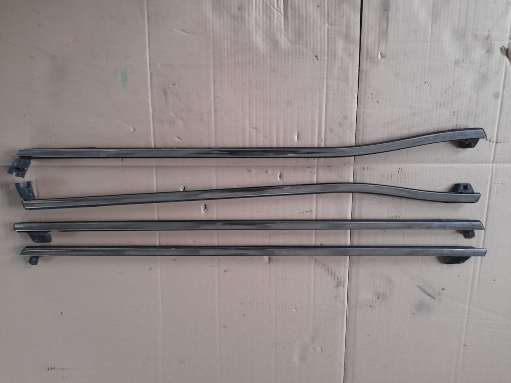 Durvju moldingu komplekts priekš CITROEN PICASSO 2007 6 Durvju moldingu komplekts priekš CITROEN PICASSO 2007