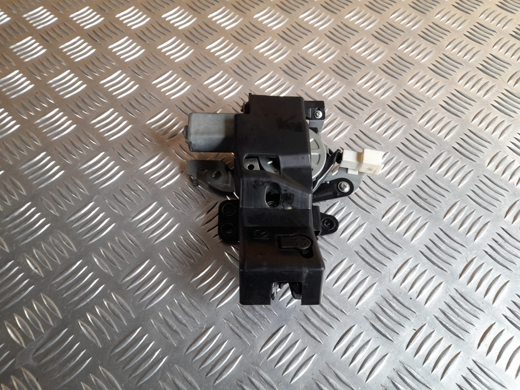 Bagāžnieka vāka slēdzene priekš MAZDA 6 2008 2 Bagāžnieka vāka slēdzene priekš MAZDA 6 2008