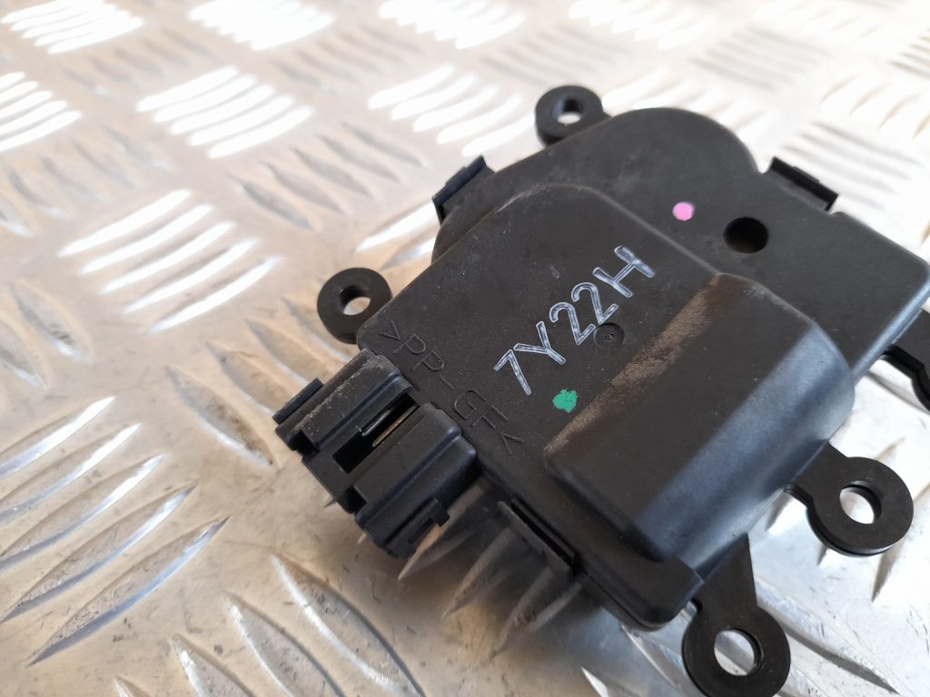 Apsildes sistēmas aktuators priekš MAZDA 6 2008