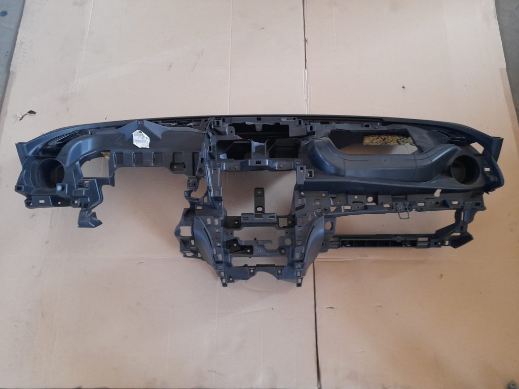 Mērinstrumentu panelis priekš MAZDA 6 2008 1 Mērinstrumentu panelis priekš MAZDA 6 2008