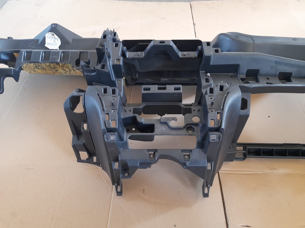 Mērinstrumentu panelis priekš MAZDA 6 2008 3 Mērinstrumentu panelis priekš MAZDA 6 2008