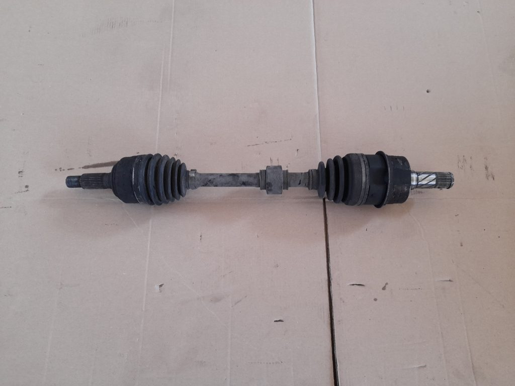 Pusass priekšējā kreisā priekš MAZDA 6 2008 1 Pusass priekšējā kreisā priekš MAZDA 6 2008