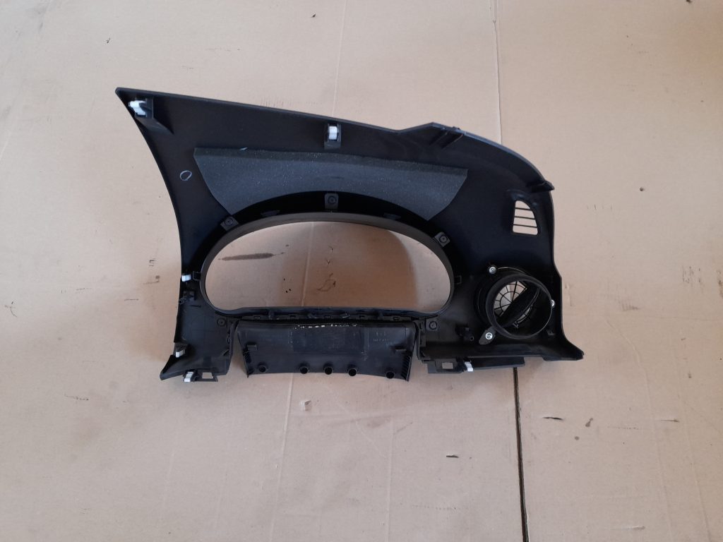 Spidometra apdare priekš MAZDA 6 2008 2 Spidometra apdare priekš MAZDA 6 2008