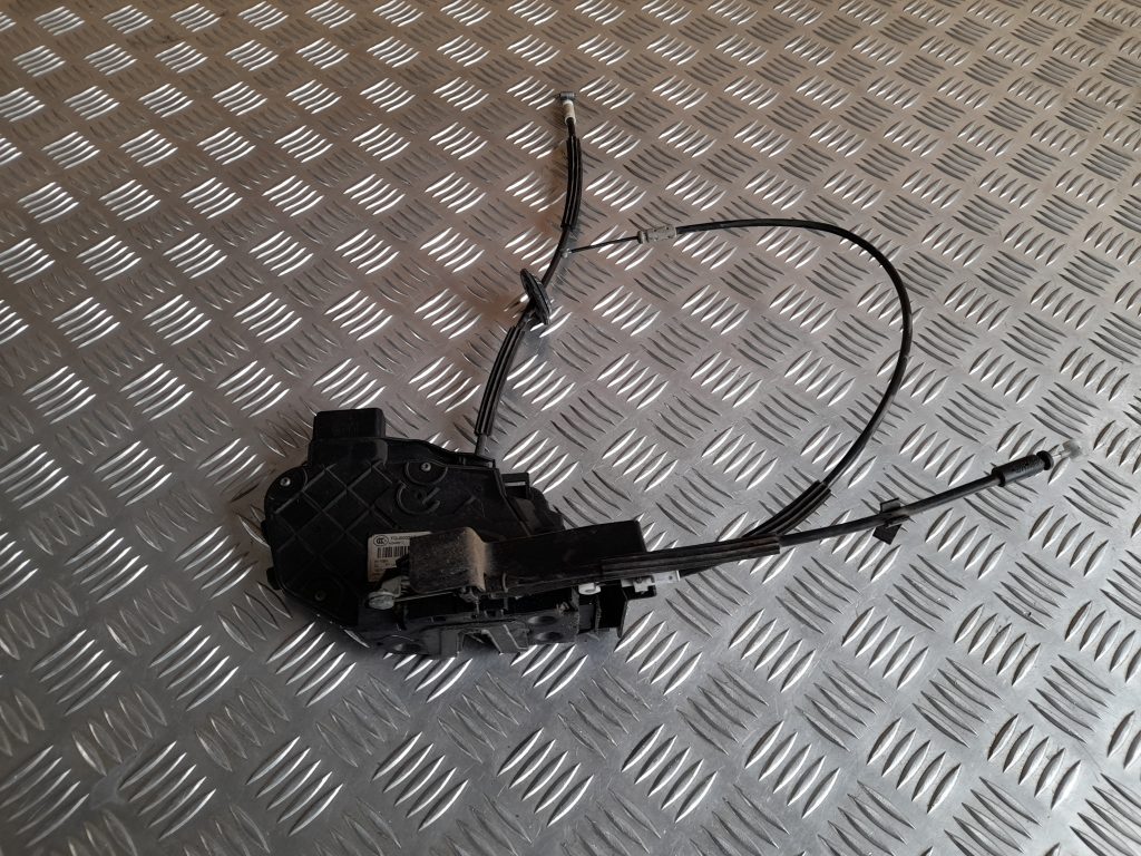 Priekšējo kreiso durvju slēdzene priekš RANGE ROVER SPORT 2007 1 Priekšējo kreiso durvju slēdzene priekš RANGE ROVER SPORT 2007