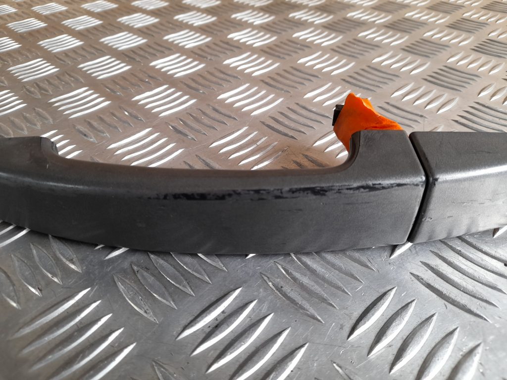 Aizmugurējais kreisais durvju rokturis priekš RANGE ROVER SPORT 2007