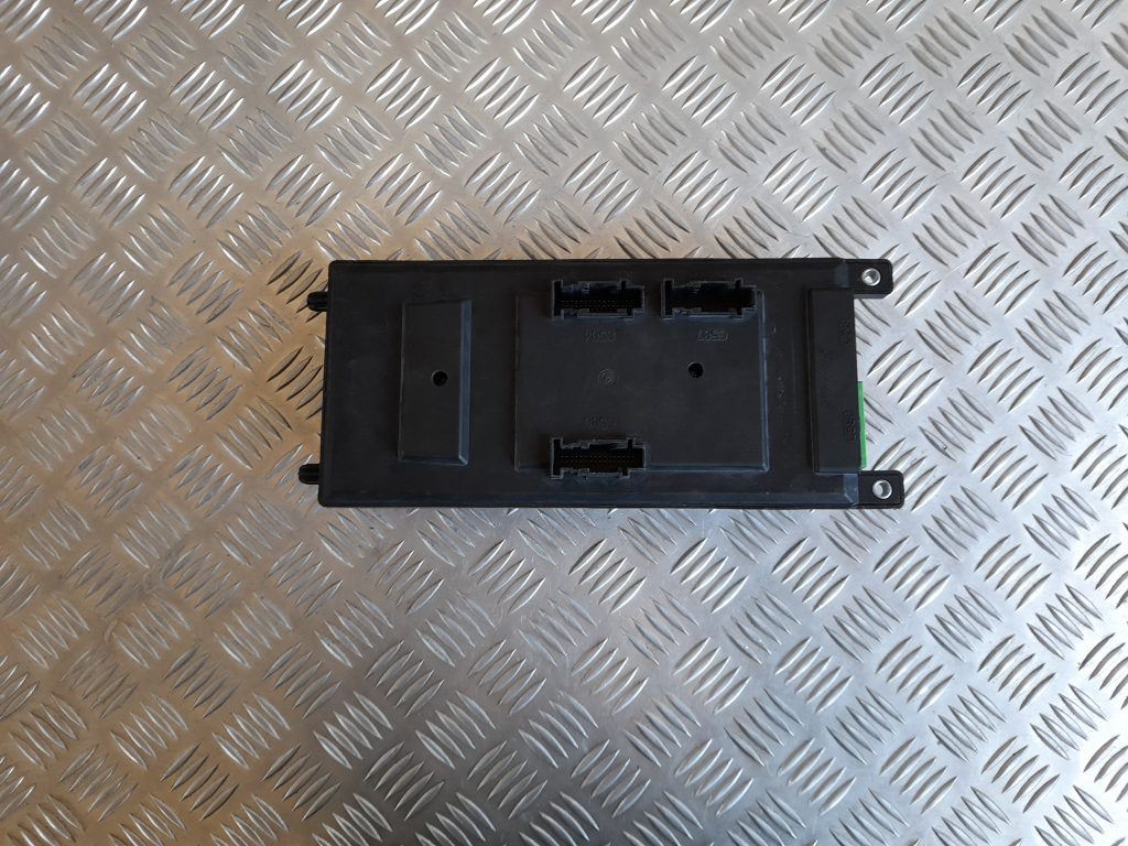 Drošinātāju bloks priekš RANGE ROVER SPORT 2007 2 Drošinātāju bloks priekš RANGE ROVER SPORT 2007