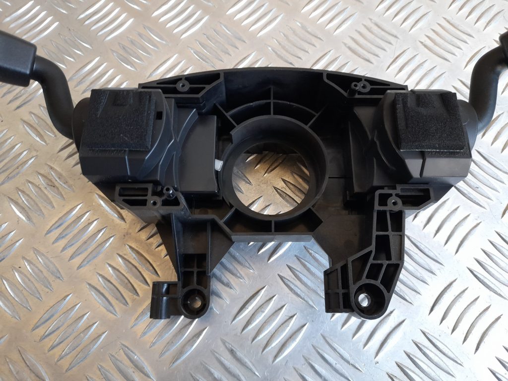 Stūres statnes slēdzis priekš RANGE ROVER SPORT 2007 4 Stūres statnes slēdzis priekš RANGE ROVER SPORT 2007