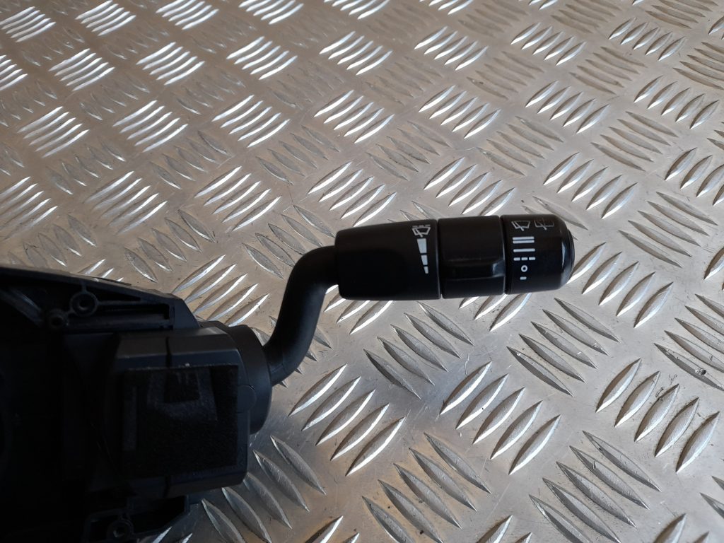 Stūres statnes slēdzis priekš RANGE ROVER SPORT 2007 5 Stūres statnes slēdzis priekš RANGE ROVER SPORT 2007