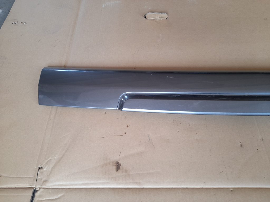 Bagāžnieka vaka uzlika priekš RANGE ROVER SPORT 2007 2 Bagāžnieka vaka uzlika priekš RANGE ROVER SPORT 2007