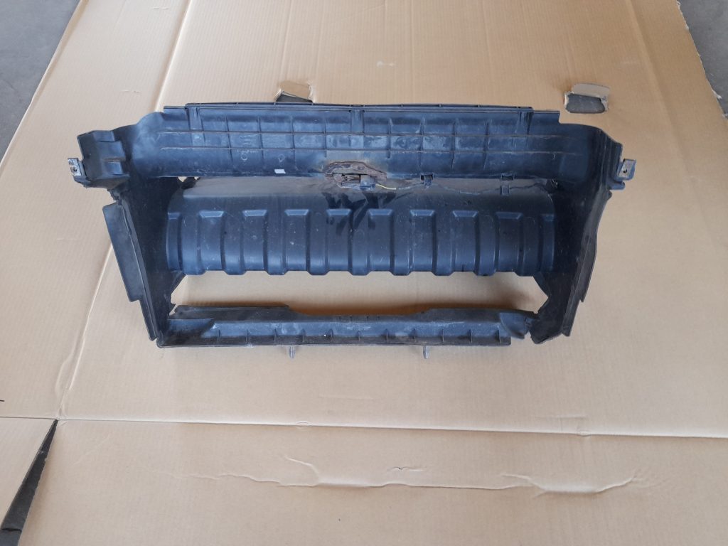 Ieplūdes gaisa deflektors/Difuzors priekš RANGE ROVER SPORT 2007 1 Ieplūdes gaisa deflektors/Difuzors priekš RANGE ROVER SPORT 2007