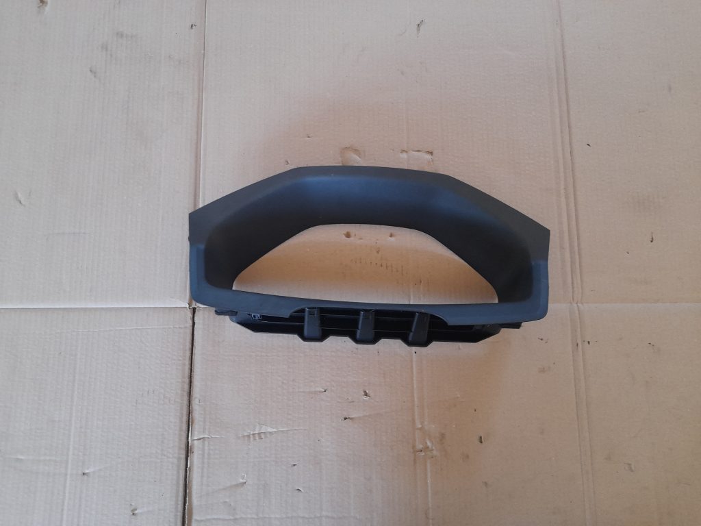 Spidometra apdare priekš VOLVO V70 2003 SILVER 1 Spidometra apdare priekš VOLVO V70 2003 SILVER