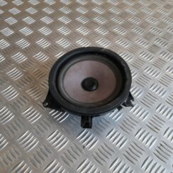 Durvju skaļrunis, apakšā priekš VOLVO V70 2003 SILVER