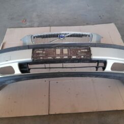 Priekšējais buferis priekš VOLVO V70 2003 SILVER