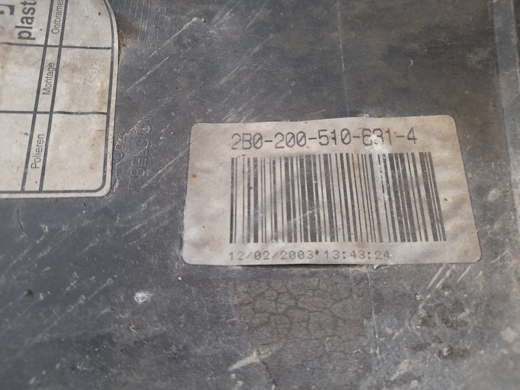 Priekšējais buferis priekš VOLVO V70 2003 SILVER 5 Priekšējais buferis priekš VOLVO V70 2003 SILVER