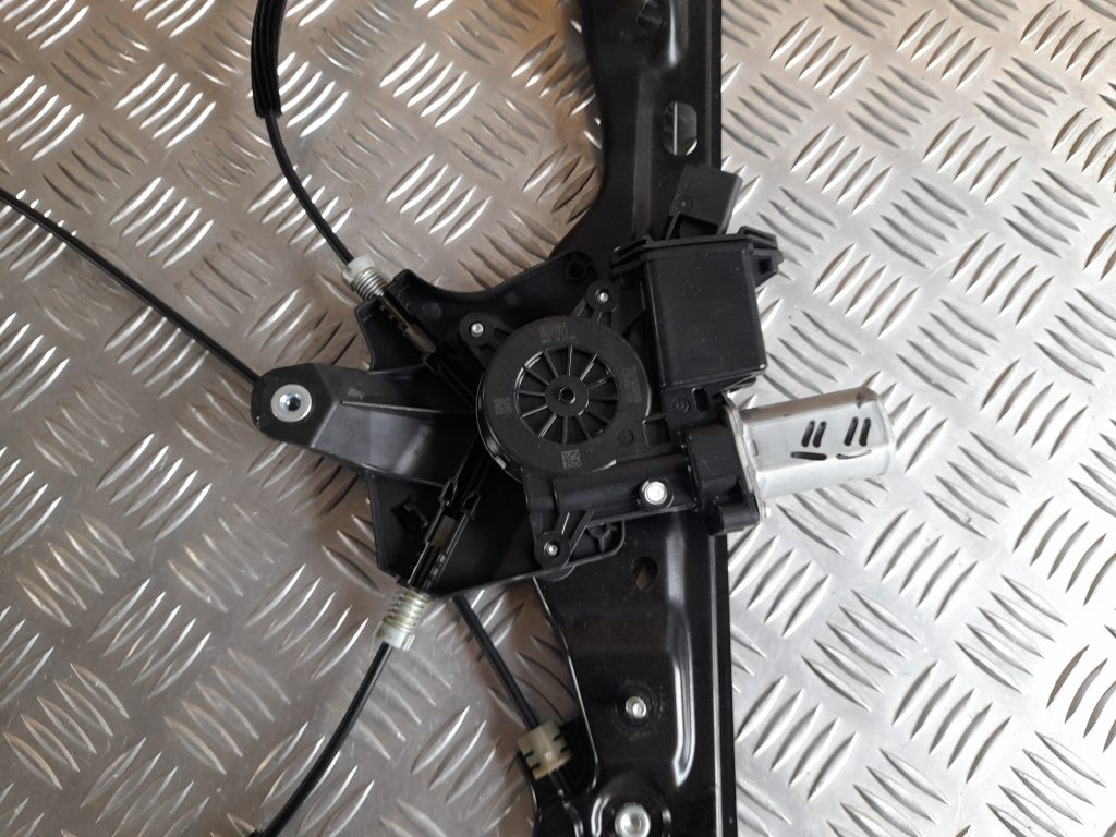 Stikla pacelšanas mehānisms priekšējais labais priekš OPEL ASTRA SPORT 2017 3 Stikla pacelšanas mehānisms priekšējais labais priekš OPEL ASTRA SPORT 2017