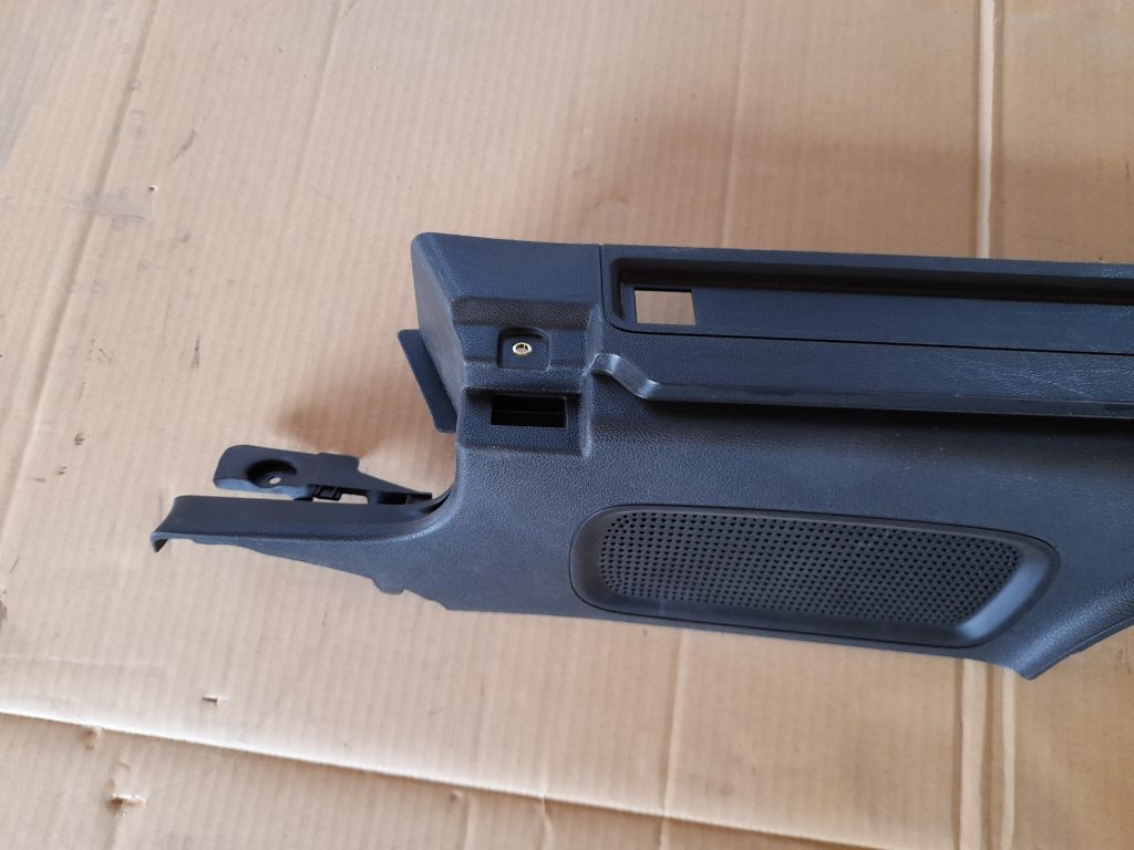 Bagāžnieka žalūziju sliedes priekš OPEL ASTRA SPORT 2017