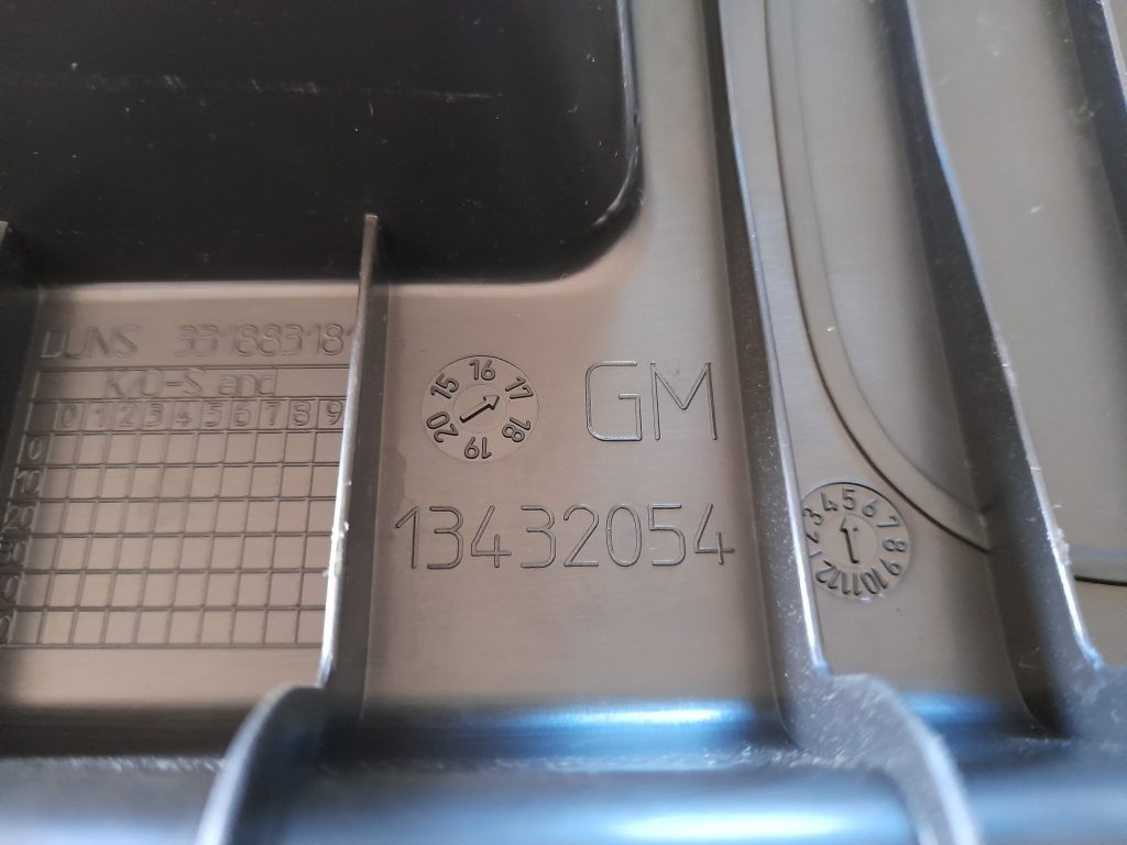 Bagažnieka nodalījuma sliekšņa uzlika priekš OPEL ASTRA SPORT 2017 3 Bagažnieka nodalījuma sliekšņa uzlika priekš OPEL ASTRA SPORT 2017