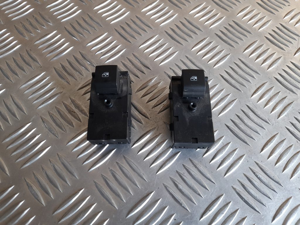 Stikla pacelšanas poga priekš OPEL ASTRA SPORT 2017 1 Stikla pacelšanas poga priekš OPEL ASTRA SPORT 2017