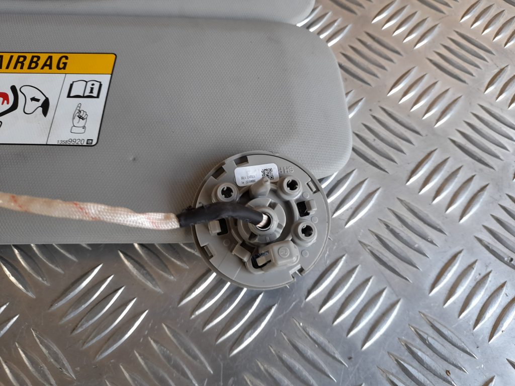 Saules aizsargs priekš OPEL ASTRA SPORT 2017