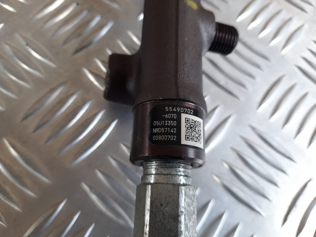 Degvielas sadales caurule priekš OPEL ASTRA SPORT 2017 3 Degvielas sadales caurule priekš OPEL ASTRA SPORT 2017