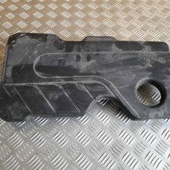 Dzinēja dekoratīvais vāks priekš OPEL ASTRA SPORT 2017