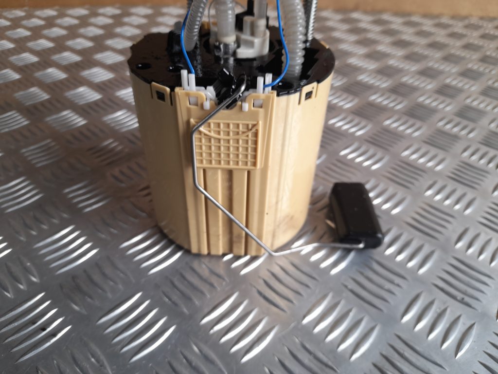 Degvielas tvertnes sūknis priekš OPEL ASTRA SPORT 2017