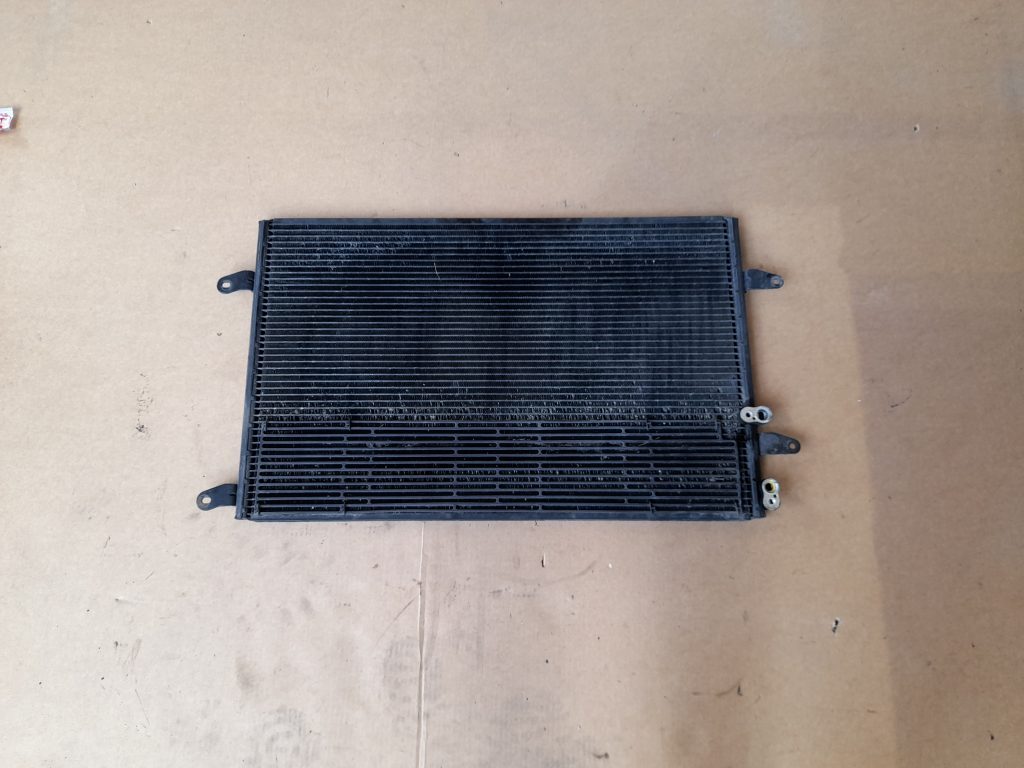 Gaisa kondicioniera radiators priekš VW PHAETON 2005